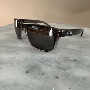 Oakley OO9102 Holbrook Sunglasses